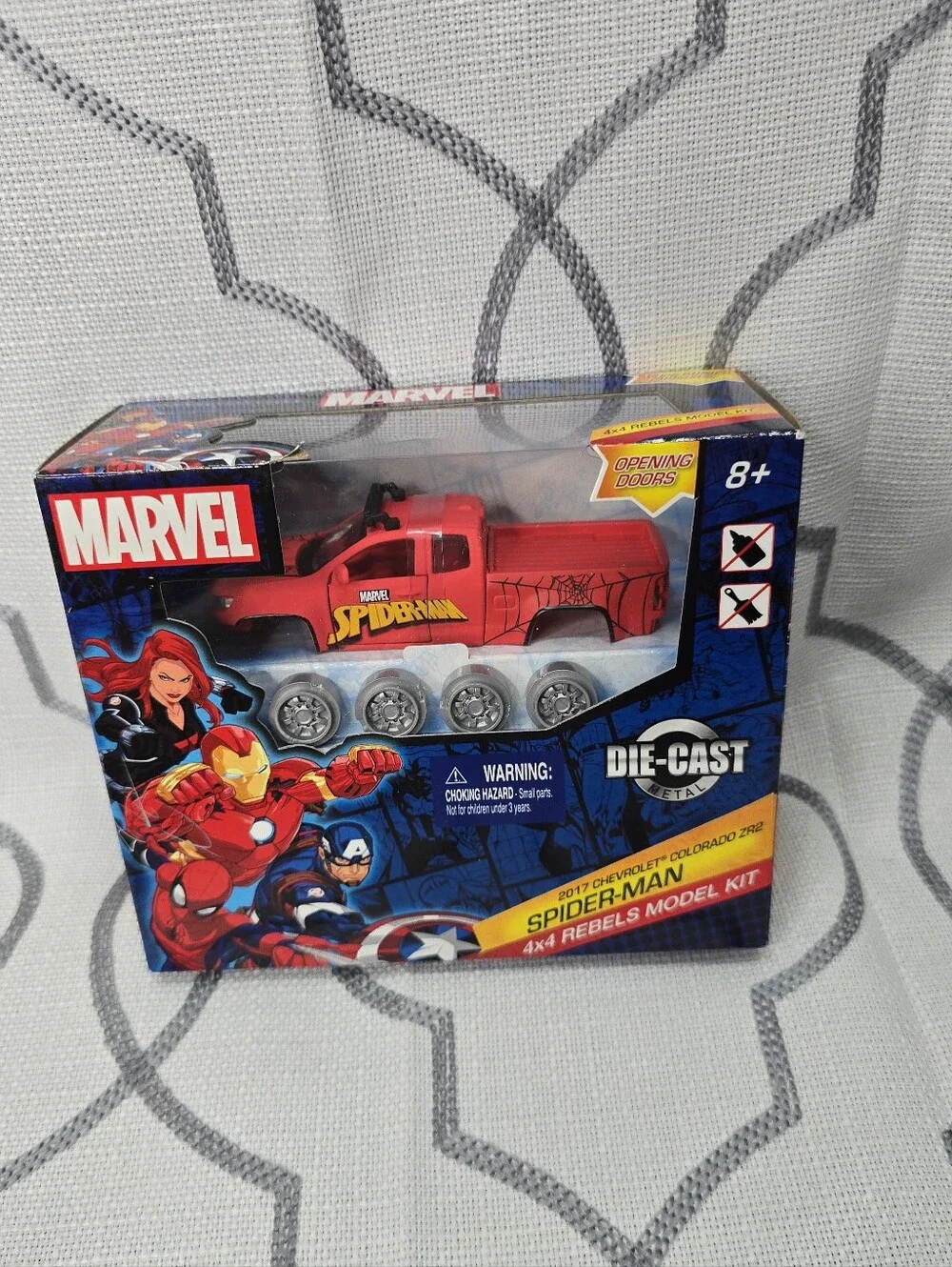 Marvel Avengers 4x4 Rebels Set 3 Model Kit Spider-man Iron Man Black Widow New